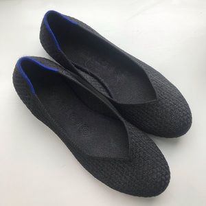 Black Rothy’s shoes